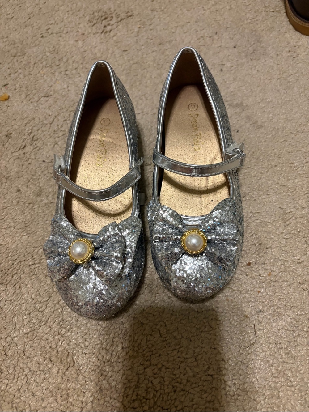 Dream Pairs Silver Glitter Mary Jane Shoes with Pearl Bow